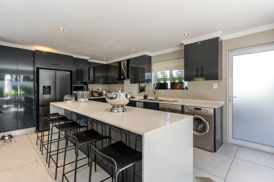 3 Bedroom Property for Sale in Constantia Western Cape